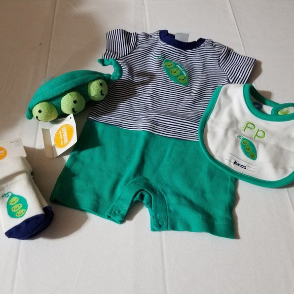 Gymboree Newborn Essentials Pea 3-6 Month Romper Bib & rattle, 0-3 sock NWT set. - Picture 2 of 6